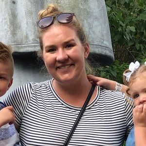 Meet your Posher, Elizabeth